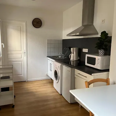 Apartment Studio Avec Balcon Au Centre De