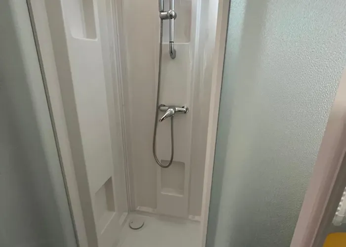 Studio Avec Balcon Au Centre De